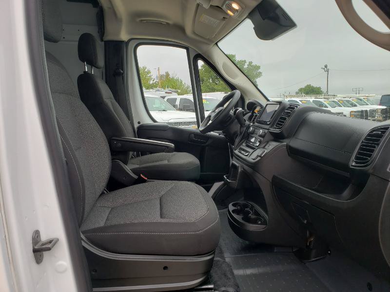 Used 2025 RAM ProMaster 2500 w/ Convenience Group FWD image 19