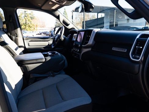 Used 2022 RAM 1500 Big Horn image 25