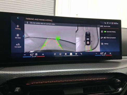 Certified 2025 BMW 330i Sedan image 25