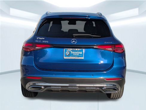 Used 2024 Mercedes-Benz GLC 300 4MATIC image 5