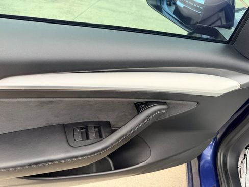 Used 2021 Tesla Model 3 Long Range image 24