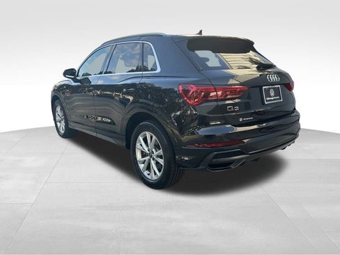 Used 2022 Audi Q3 2.0T Premium Plus w/ Premium Plus Package image 3