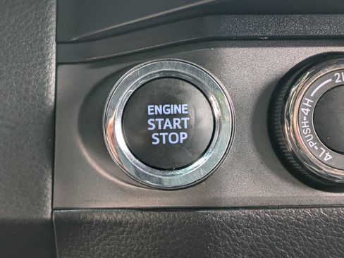 Used 2023 Toyota Tacoma TRD Off-Road AWD/4WD image 31