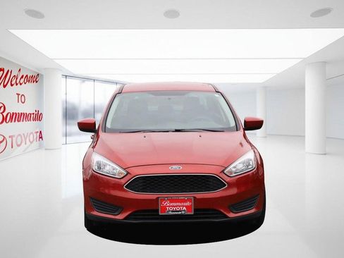 Used 2018 Ford Focus SE image 4