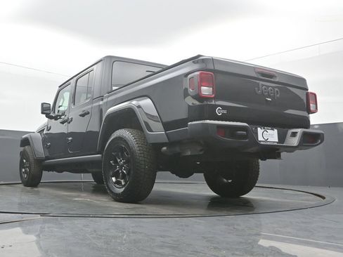 Used 2022 Jeep Gladiator Willys image 48