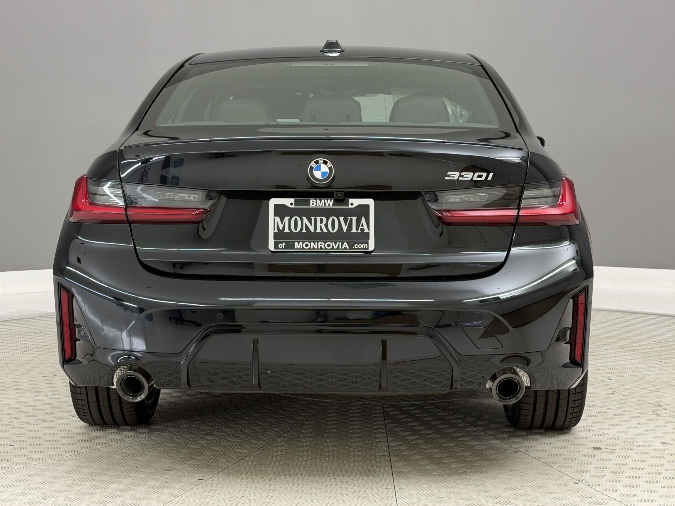New 2026 BMW 330i Sedan w/ M Sport Package RWD image 10