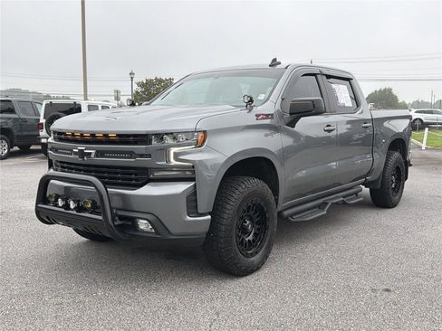 Used 2022 Chevrolet Silverado 1500 RST w/ Z71 Off-Road Package AWD/4WD image 2