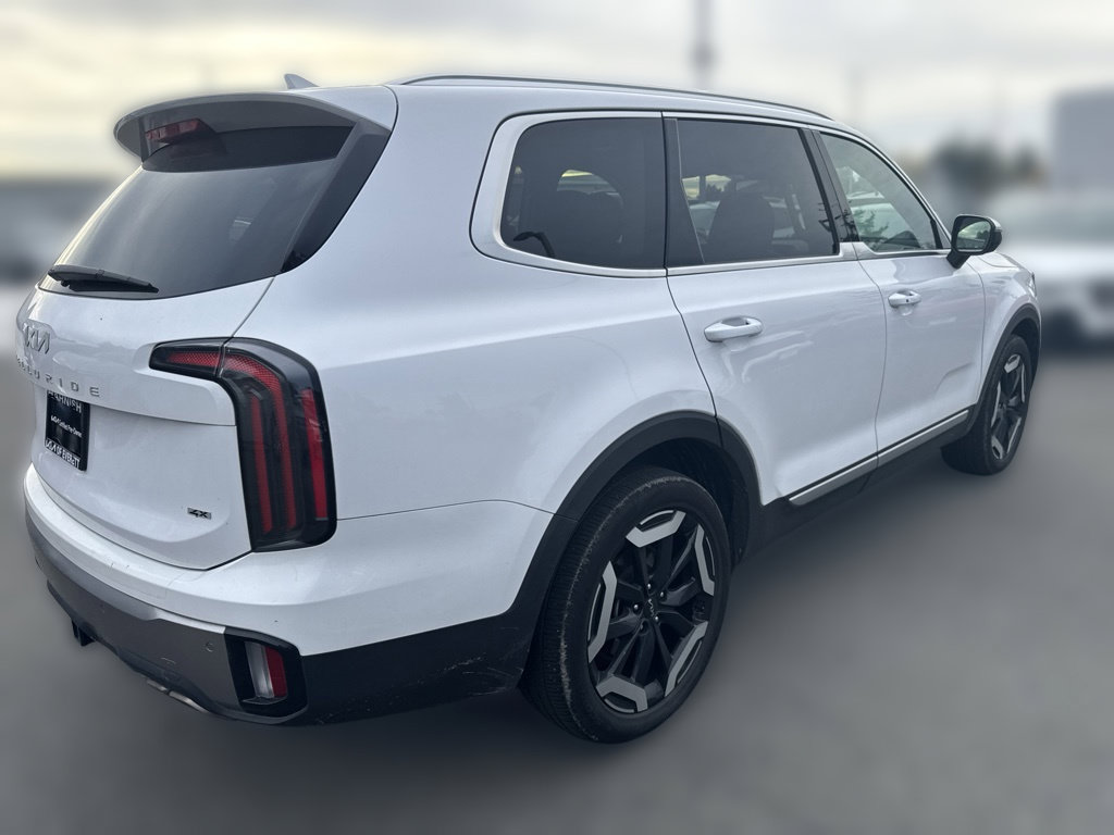 Certified 2025 Kia Telluride EX w/ EX Captain's Chair Package AWD/4WD image 10
