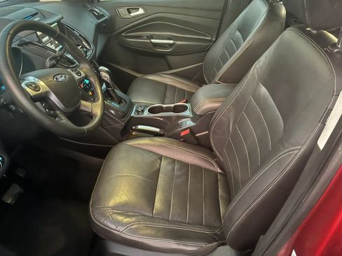 Used 2015 Ford Escape Titanium FWD image 8