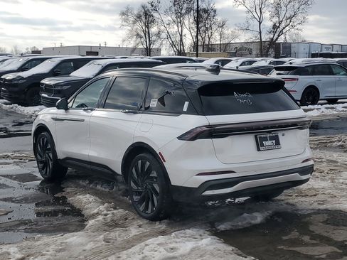 New 2026 Lincoln Nautilus Reserve image 3