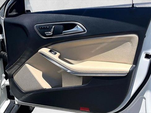 Used 2020 Mercedes-Benz GLA 250 image 19