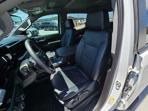 Used 2023 Chevrolet Silverado 1500 RST RWD image 22