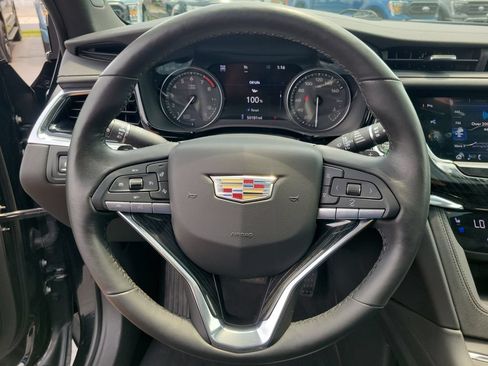 Used 2020 Cadillac XT6 Premium Luxury AWD/4WD image 23