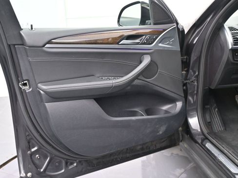 Used 2019 BMW X4 xDrive30i image 9