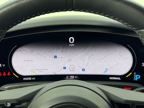 Used 2023 Porsche Taycan 4S w/ Technology Package image 19