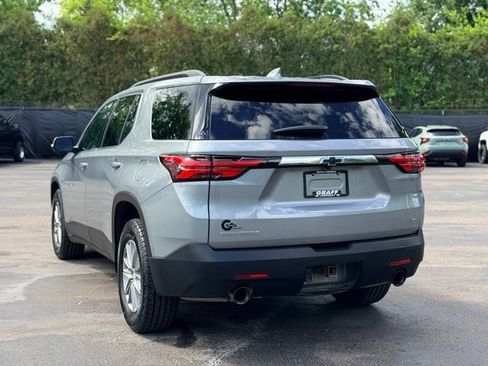 Used 2023 Chevrolet Traverse LT FWD image 6