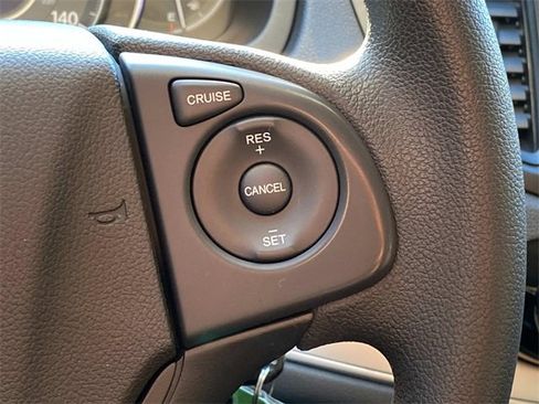 Used 2016 Honda CR-V SE image 19