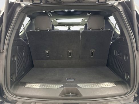 Used 2021 GMC Yukon Denali w/ Denali Premium Package image 19