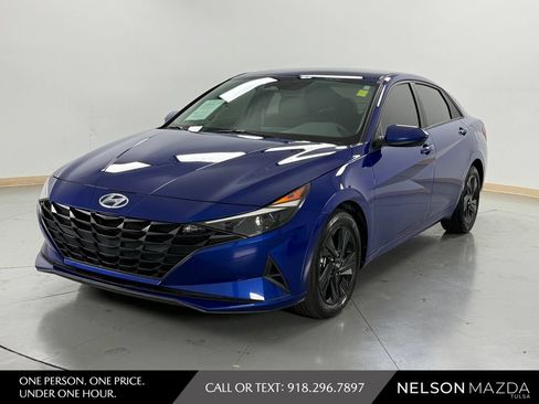 Used 2023 Hyundai Elantra Blue FWD image 1