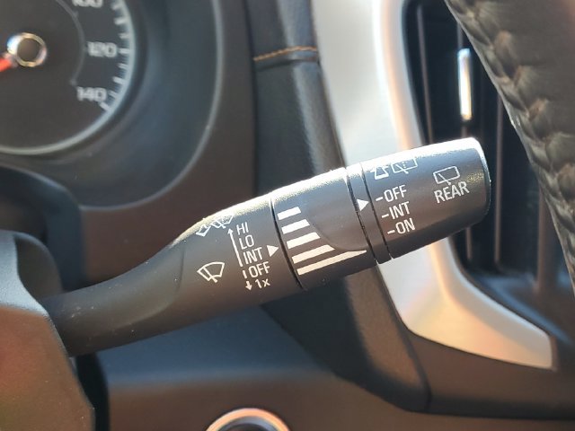 Used 2018 GMC Terrain SLE w/ Driver Convenience Package AWD/4WD image 19