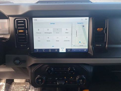 Used 2021 Ford Bronco Badlands image 12