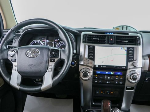 Used 2024 Toyota 4Runner Limited AWD/4WD image 18