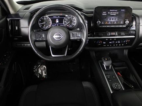 Certified 2025 Nissan Pathfinder SV AWD/4WD image 7