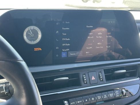 Used 2023 Lexus ES 350 w/ Premium Package image 7