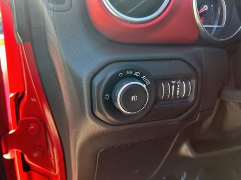 Certified 2021 Jeep Wrangler Unlimited Rubicon image 39