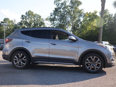 Used 2018 Hyundai Santa Fe Sport FWD image 6