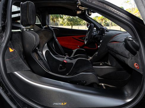 Used 2021 McLaren 765LT image 81