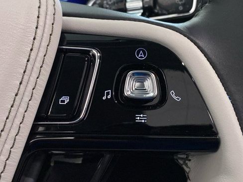 New 2026 Lincoln Aviator AWD w/ Jet Appearance Package image 21