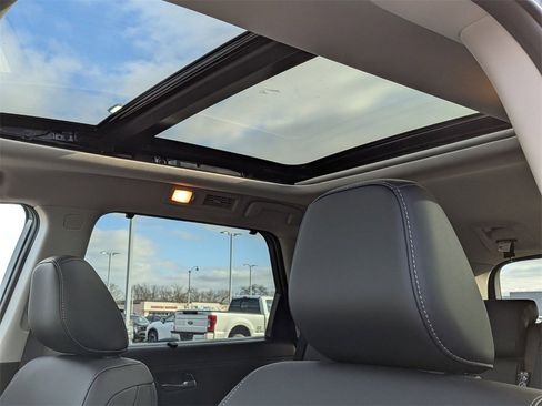 New 2025 Nissan Pathfinder Platinum w/ Cargo Package image 12