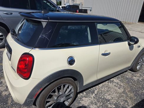 Used 2019 MINI Cooper S FWD image 2