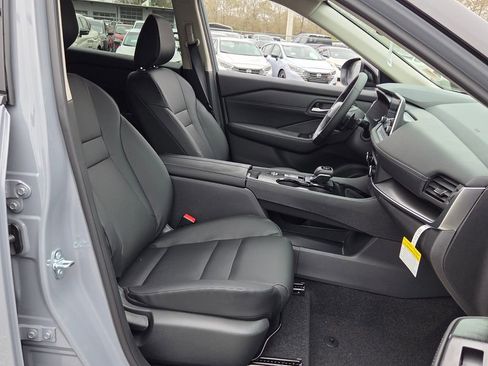 New 2026 Nissan Rogue SV image 16