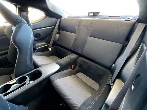Used 2017 Toyota 86 RWD image 21