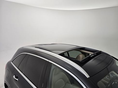 Certified 2020 Mercedes-Benz GLC 300 4MATIC image 31