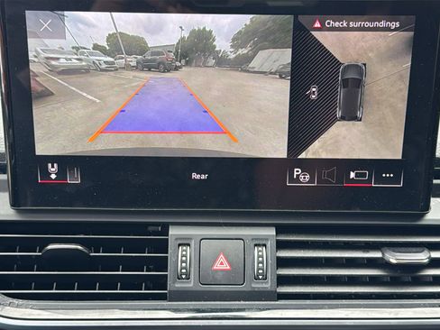 Used 2024 Audi SQ5 Prestige image 19