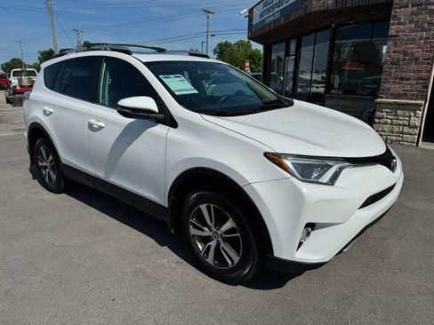 Used 2016 Toyota RAV4 XLE AWD/4WD image 18