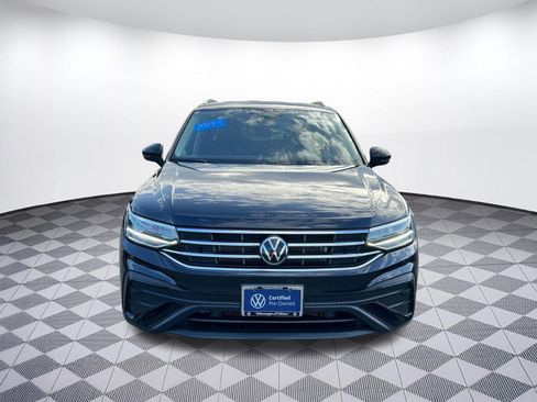 Certified 2023 Volkswagen Tiguan SE image 6