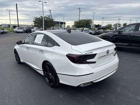 Used 2020 Honda Accord Touring image 4