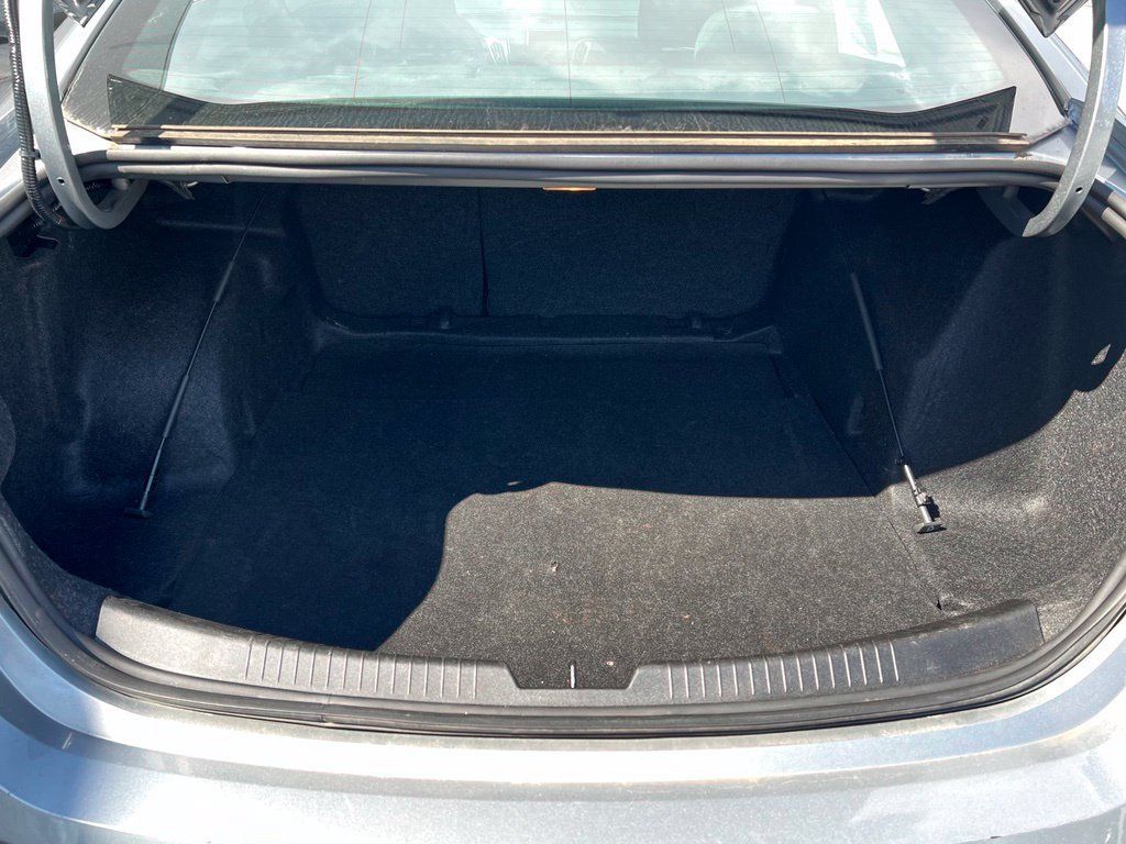 Used 2025 Chevrolet Malibu LT FWD image 24