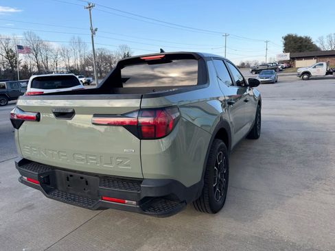 Used 2023 Hyundai Santa Cruz SE image 5