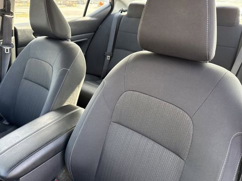 Used 2024 Nissan Altima 2.5 SV image 12