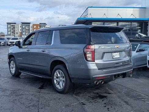 Used 2022 Chevrolet Suburban Premier AWD/4WD image 7