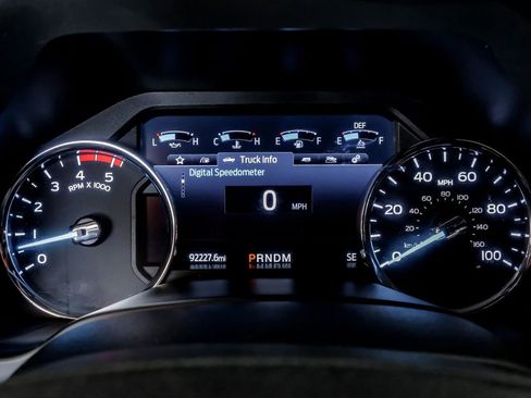Used 2022 Ford F250 Lariat w/ Lariat Value Package AWD/4WD image 19