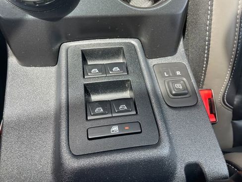 Certified 2025 Ford Bronco Outer Banks AWD/4WD image 33