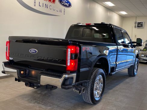 Certified 2025 Ford F350 Lariat w/ Lariat Ultimate Package image 7