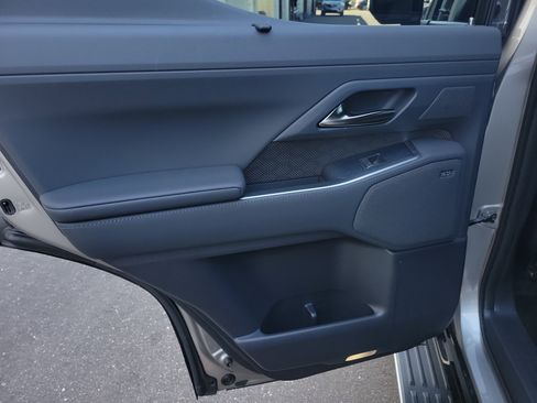 Used 2024 Lexus GX 550 image 27