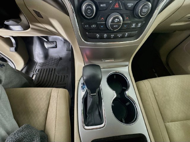 Used 2018 Jeep Grand Cherokee Laredo AWD/4WD image 19